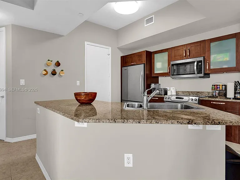 20000 Country Club Dr #6 — Photo 23