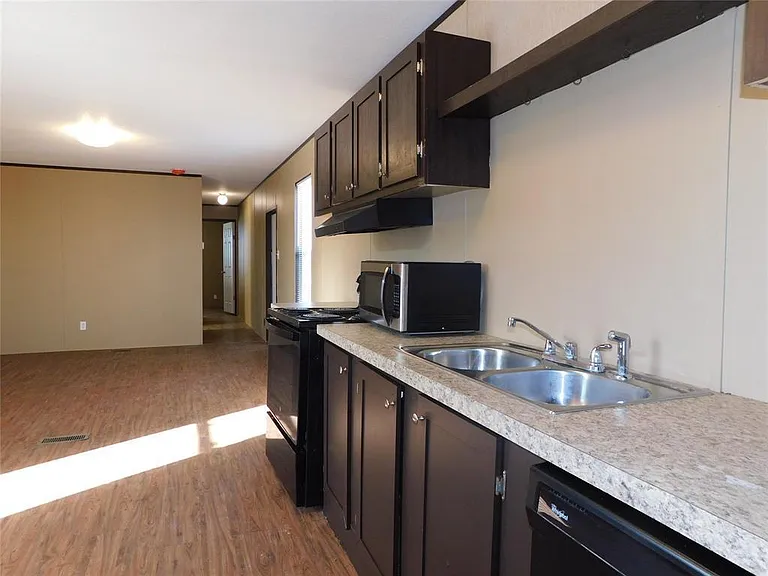 112 China Garden Ln — Photo 13
