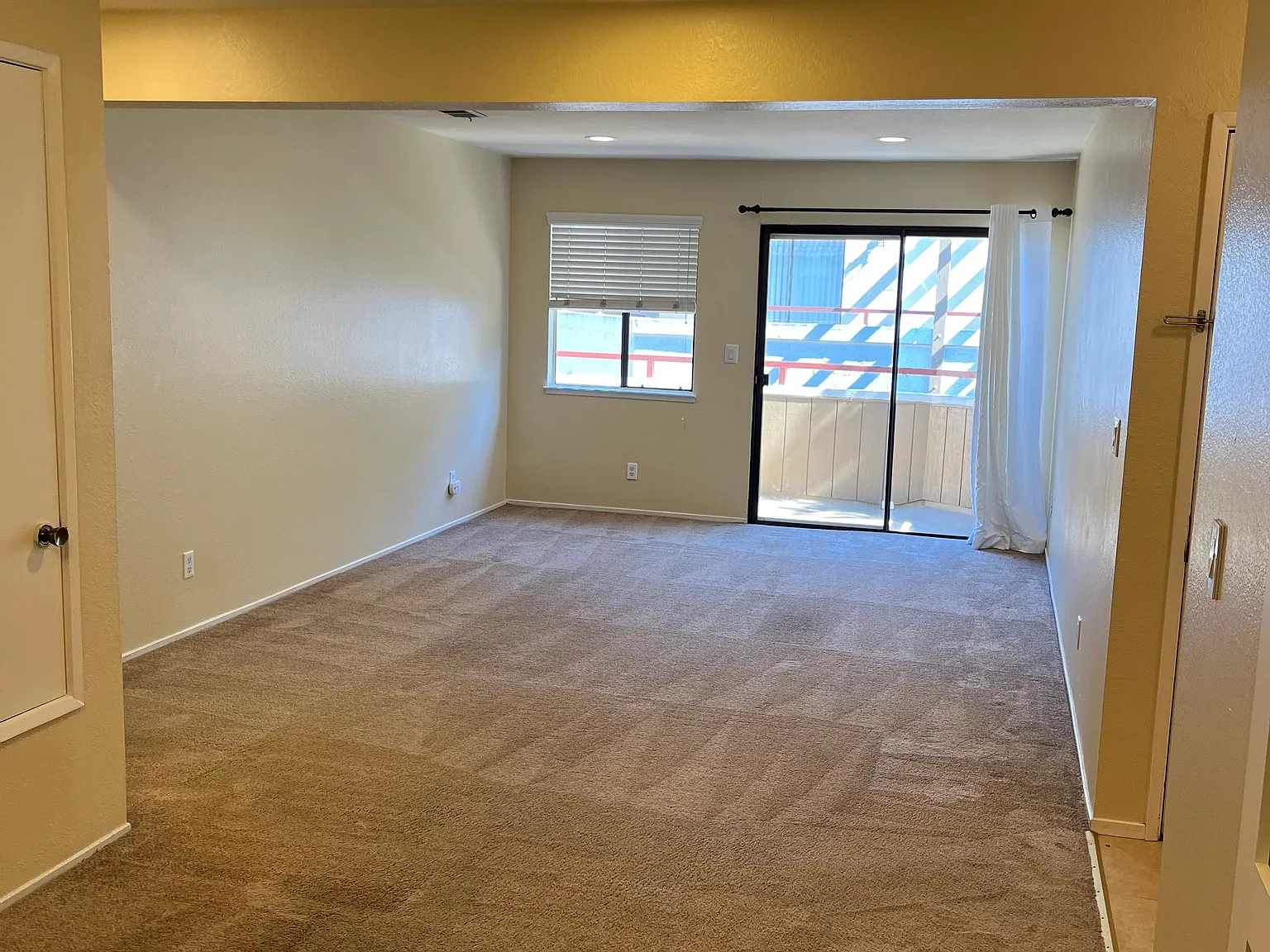 2 bed, 1080 sqft, $2,490 — Photo 1