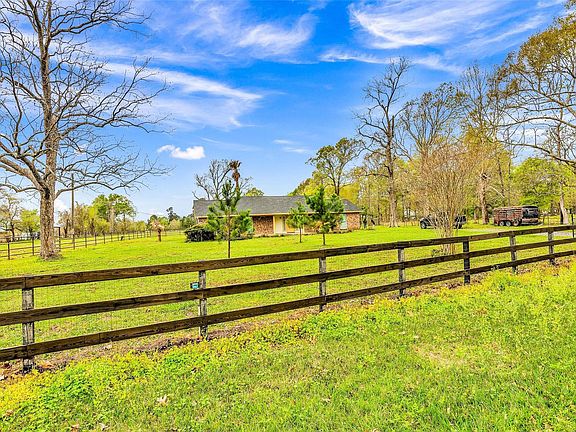 3rd image of 481 County Road 2084