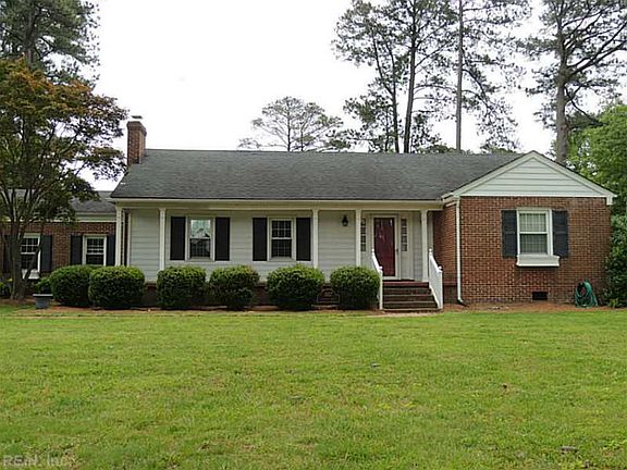 2nd image of 3117 Garland Dr