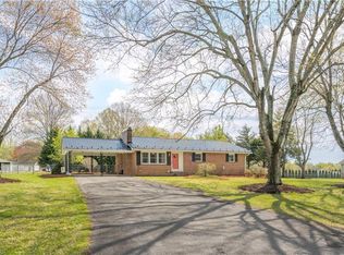 1137 Dudley Rd, Yadkinville, NC 27055