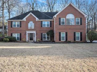 200 Falcon Creek Dr, Suwanee, GA 30024