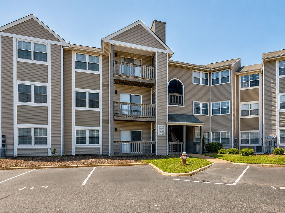 1st image of 121 Cape Dorey Dr