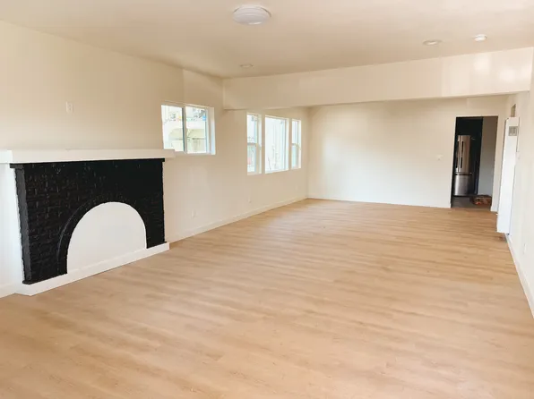 129 W 83rd St, Los Angeles, CA 90003