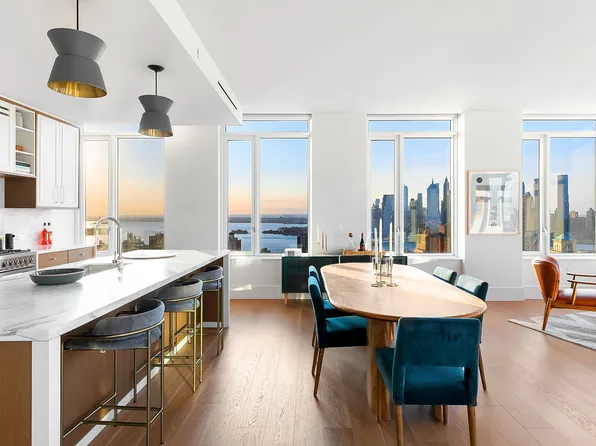 1 Clinton Street image 1 of 17