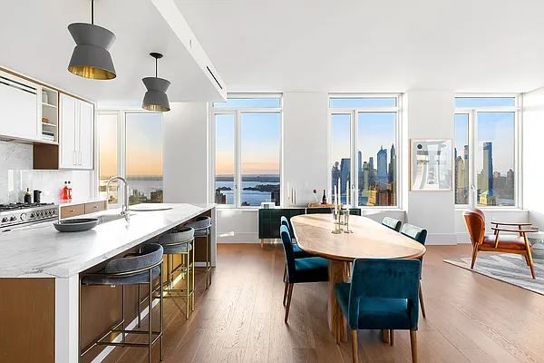 Sold by Corcoran | media 2