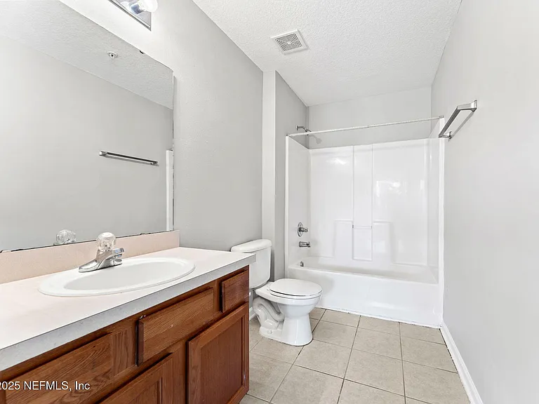 5201 Playpen Dr #811 — Photo 12