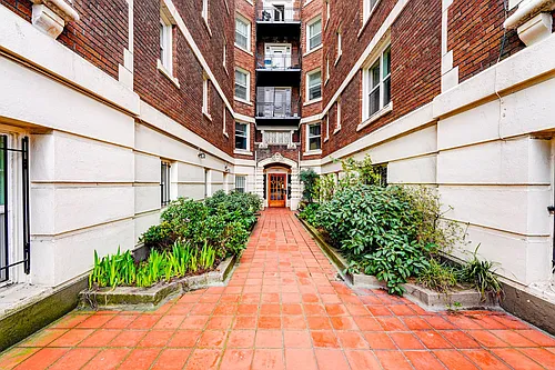 Imperial Arms Apartments Photo 1