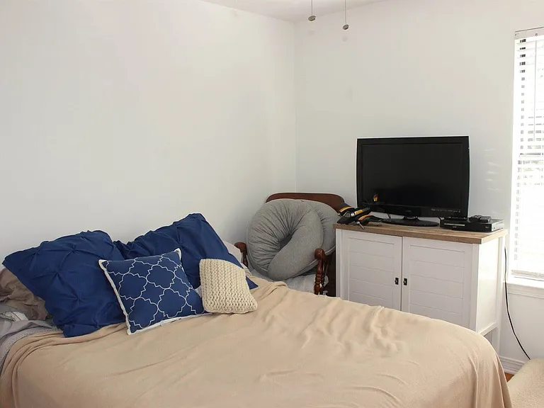 334 Jamaica Way — Photo 20