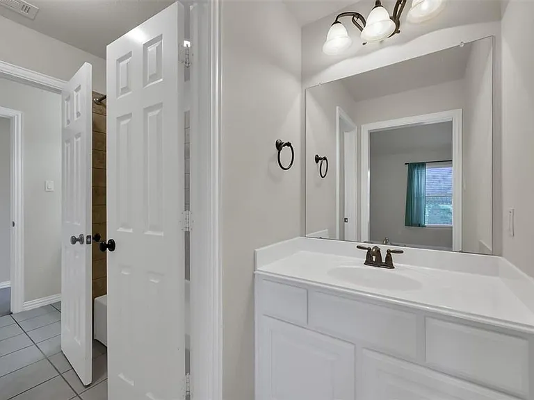 2 Maitland Ct — Photo 24