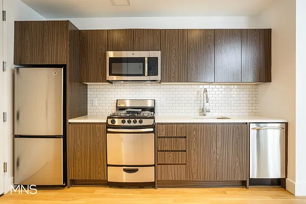 Rented by MNS Marketing | media 21