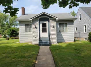 855 W Park Dr, Kankakee, IL 60901