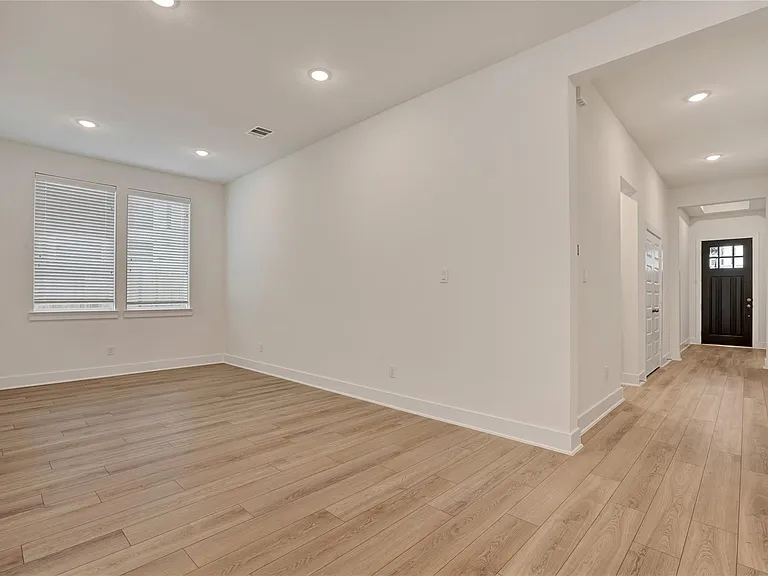 6027 Churchill Springs Ln — Photo 3