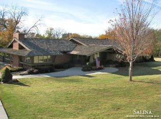 454 Uppermill Hgts Dr, Salina, KS 67401