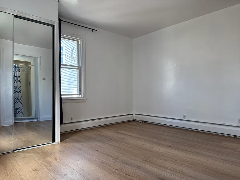 18 Tuxedo Pl #1 — Photo 9