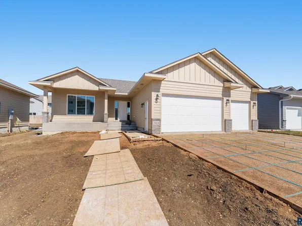 3604 E Sage Grass St, Sioux Falls, SD 57108