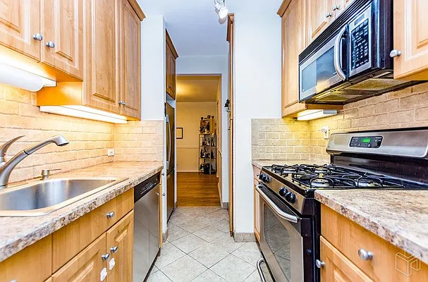 Sold by Halstead Real Estate | media 4