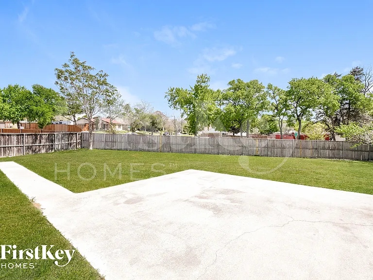106 Drake Ln — Photo 15