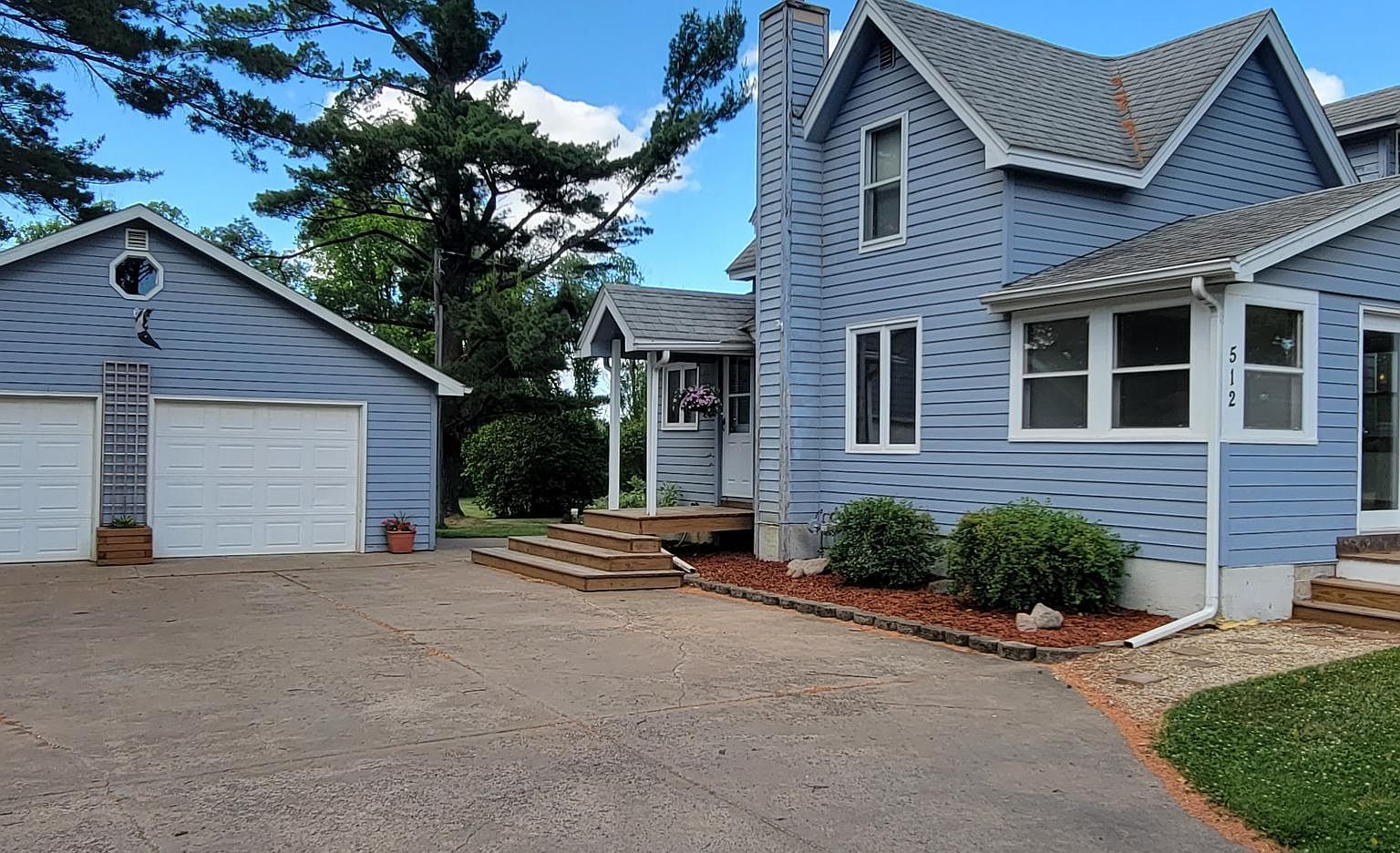 512 Central Dr E, Braham, MN 55006 Zillow