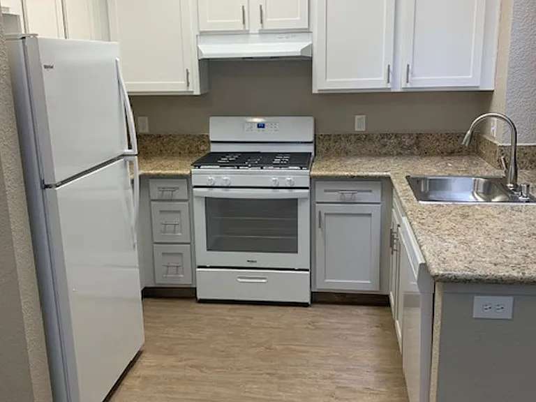 Brookside Senior Apts. — Photo 19