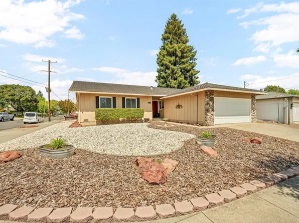 2464 Maclennan Street, Napa, CA 94558