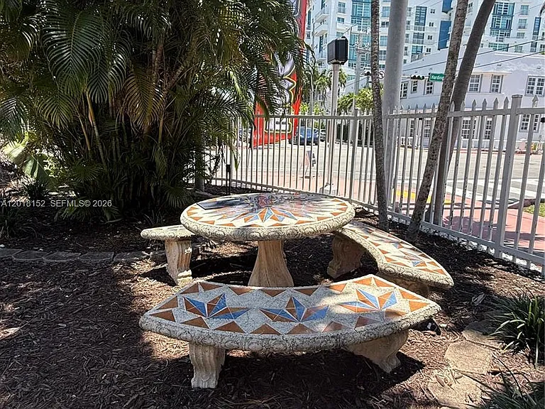 7710 Harding Ave #7 — Photo 5