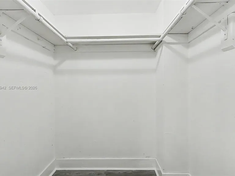 3250 N Palm Aire Dr #406 — Photo 15