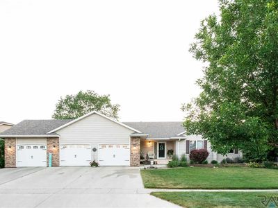 1305 S Fernwood Ave, Brandon, SD, 57005