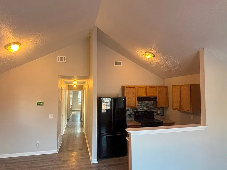 2016 Saint Louis Ave #15BA — Photo 2