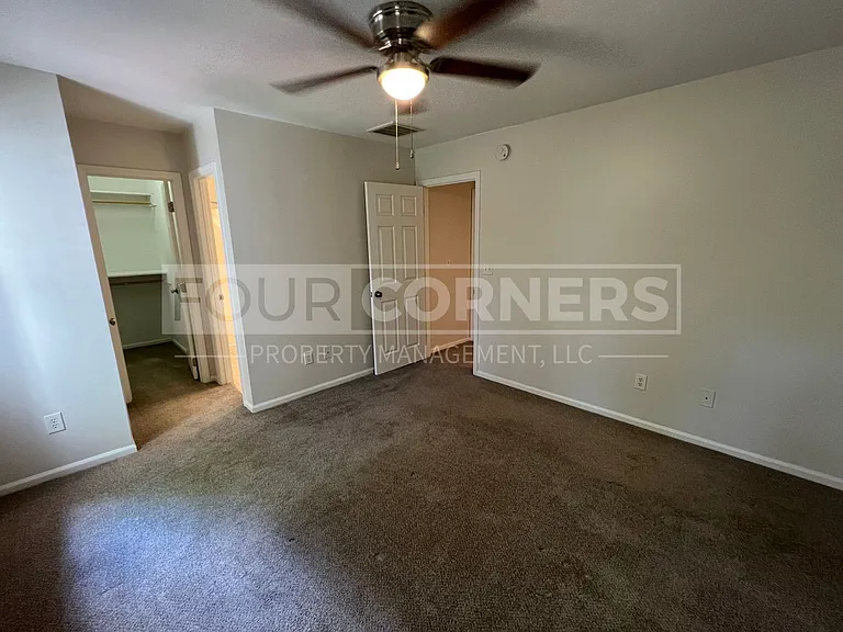 3910 New Garden Park — Photo 8