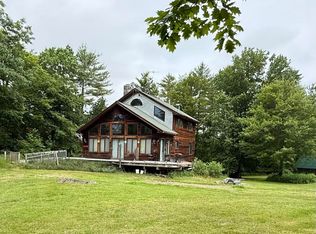 69 Coolidge Rd, Wayne, ME 04284