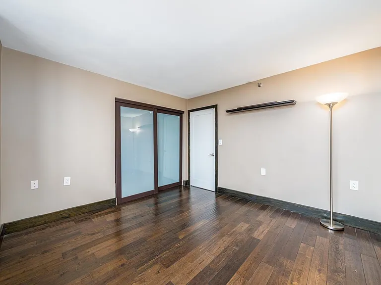 551 Observer Hwy #14D — Photo 26