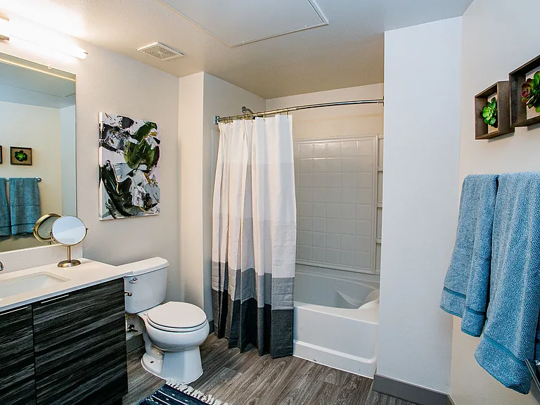 The Alcove — Photo 15