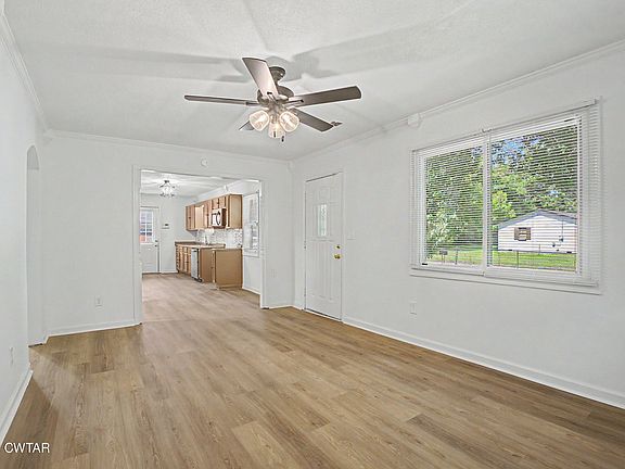 5th image of 441 Fleming Dr