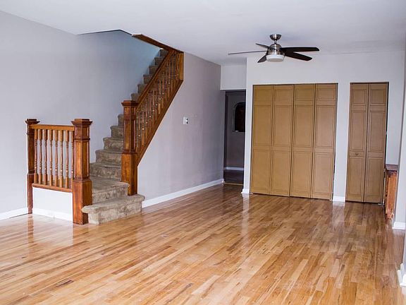 4th image of 459 New Elm St
