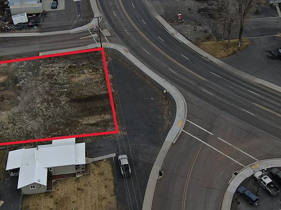 3rd image of 36 N Grand Ave