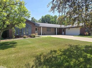 244 Terrace Dr, Oskaloosa, IA 52577