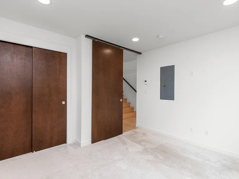 3410 22nd Ave W — Photo 27