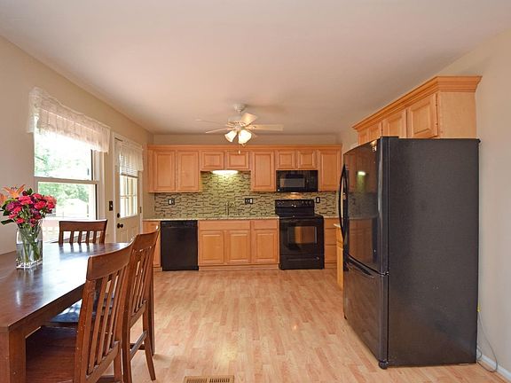 4th image of 1702 Eastwind Ct
