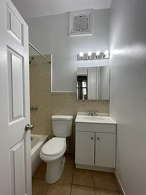 Rented by Bond New York | media 11