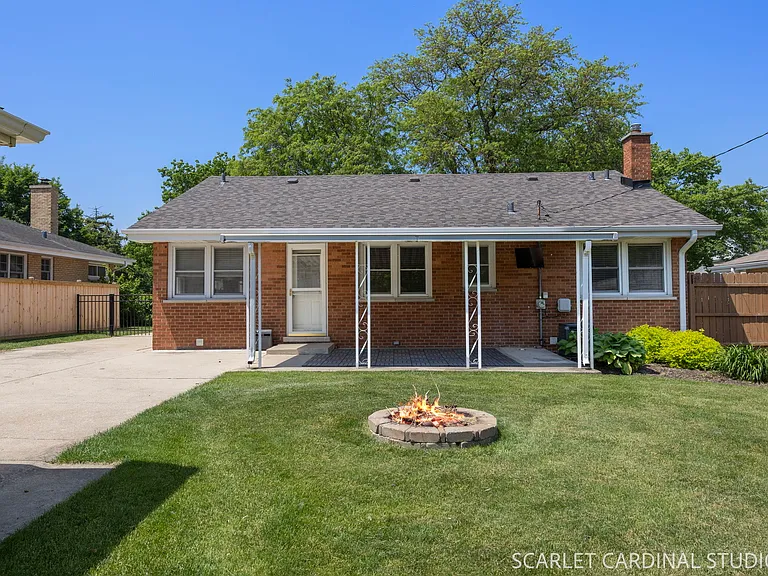 451 S Grace St — Photo 4