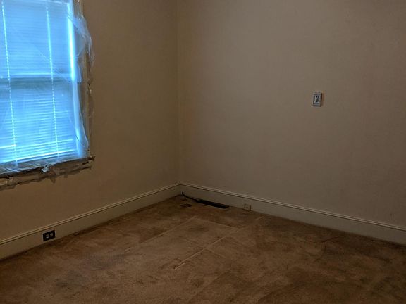 4th image of 188 Northwest Blvd