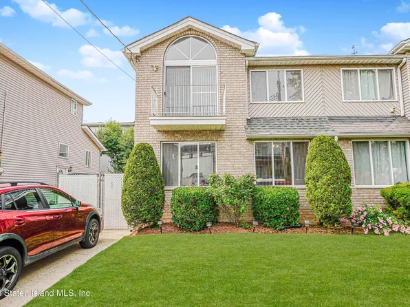 32 Ovas Ct, Staten Island, NY 10312