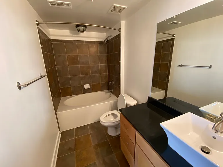 3000 Vanderbilt Pl #320 — Photo 5