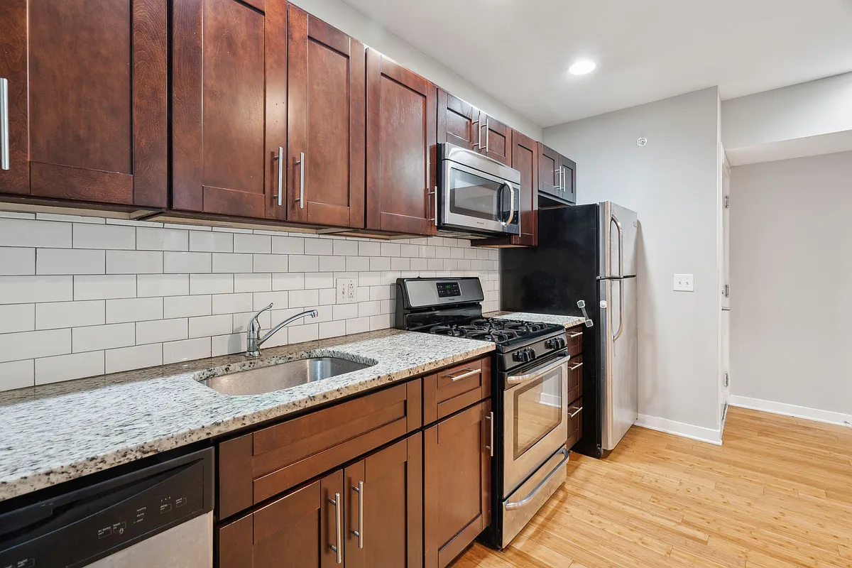 Building Photo - 3044 Richmond St #4D