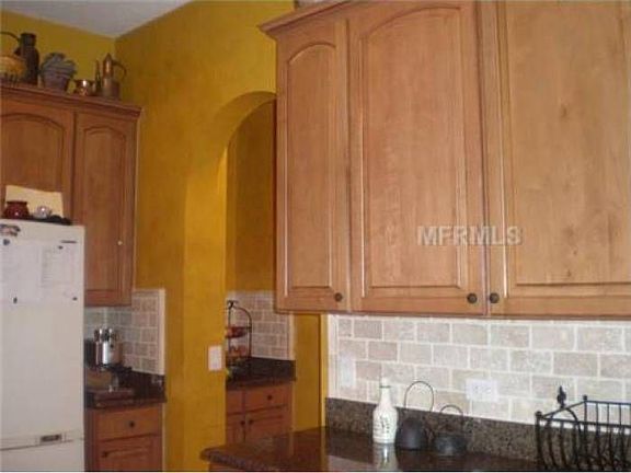 4th image of 2092 Shaw Ln