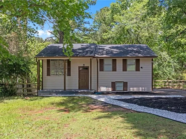 2496 Shiloh Dr, Decatur, GA 30034