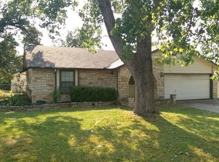 2318 Stratford Dr, Round Rock, TX 78664