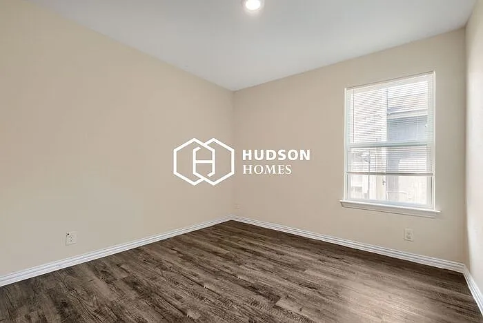 5946 Lake Superior St — Photo 10